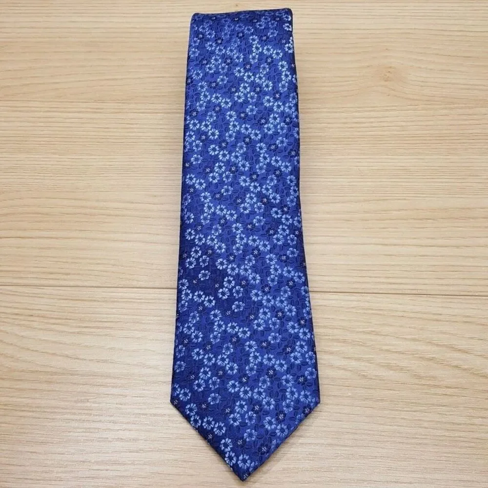 BLOOMINGDALES MENS STORE Neck Tie Blue Floral Classic 100% Silk Necktie